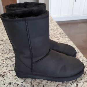 Women’s classic short leather Ugg Boots